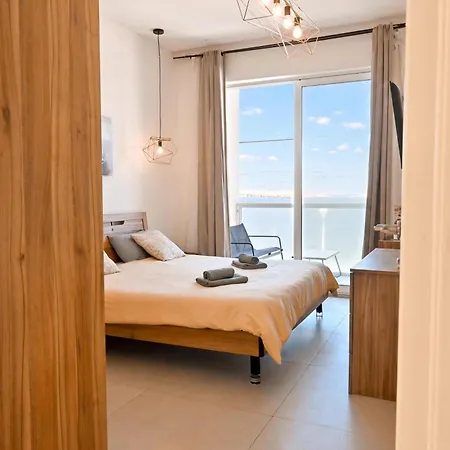 Exceptional Sea View - Happy